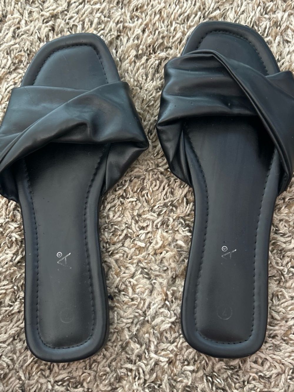 Black Women’s Knotted Slide Sandals - Sleek Casual Style